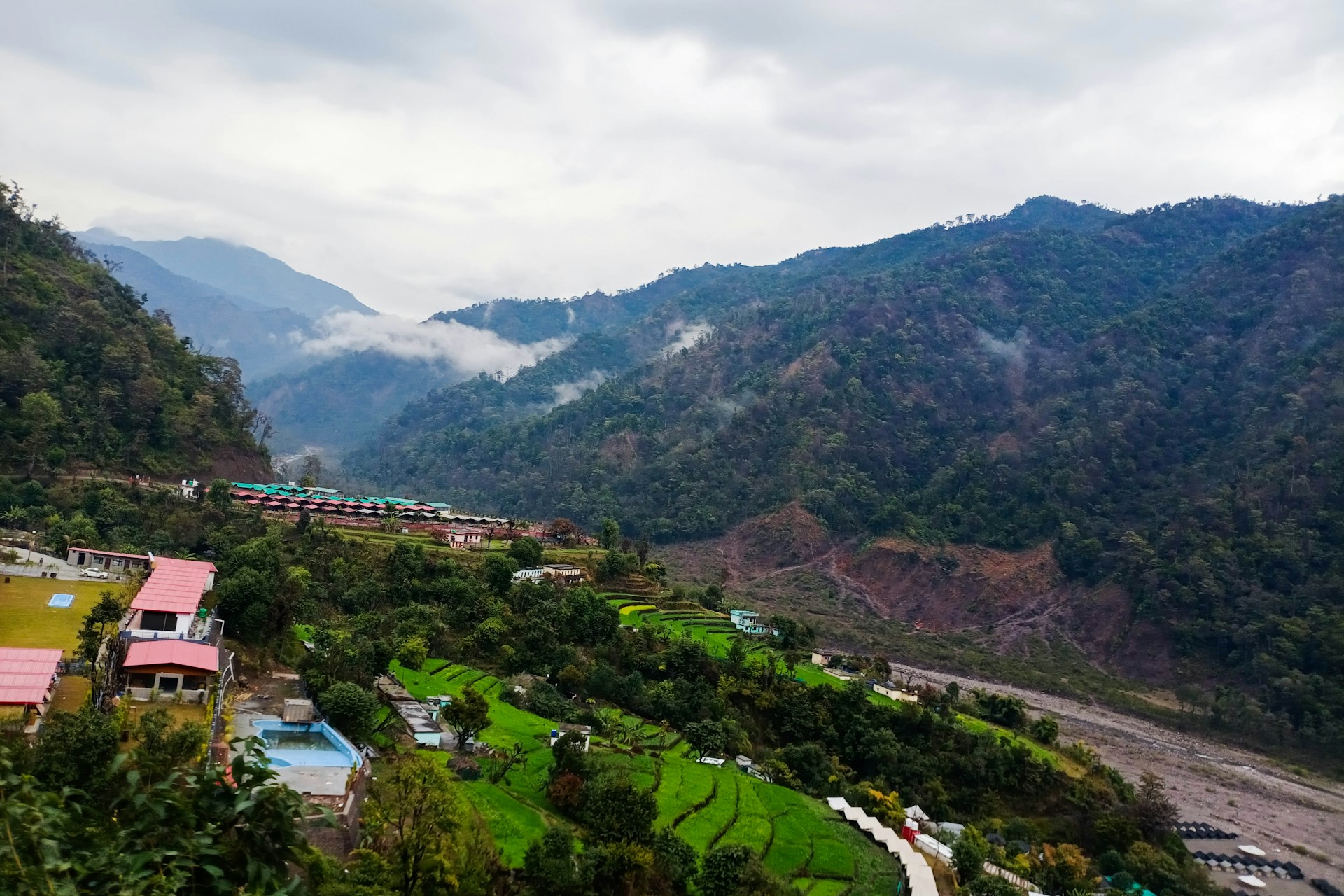 Shivpuri camping Rishikesh Ganges riverside tent camp bonfire adventure Uttarakhand