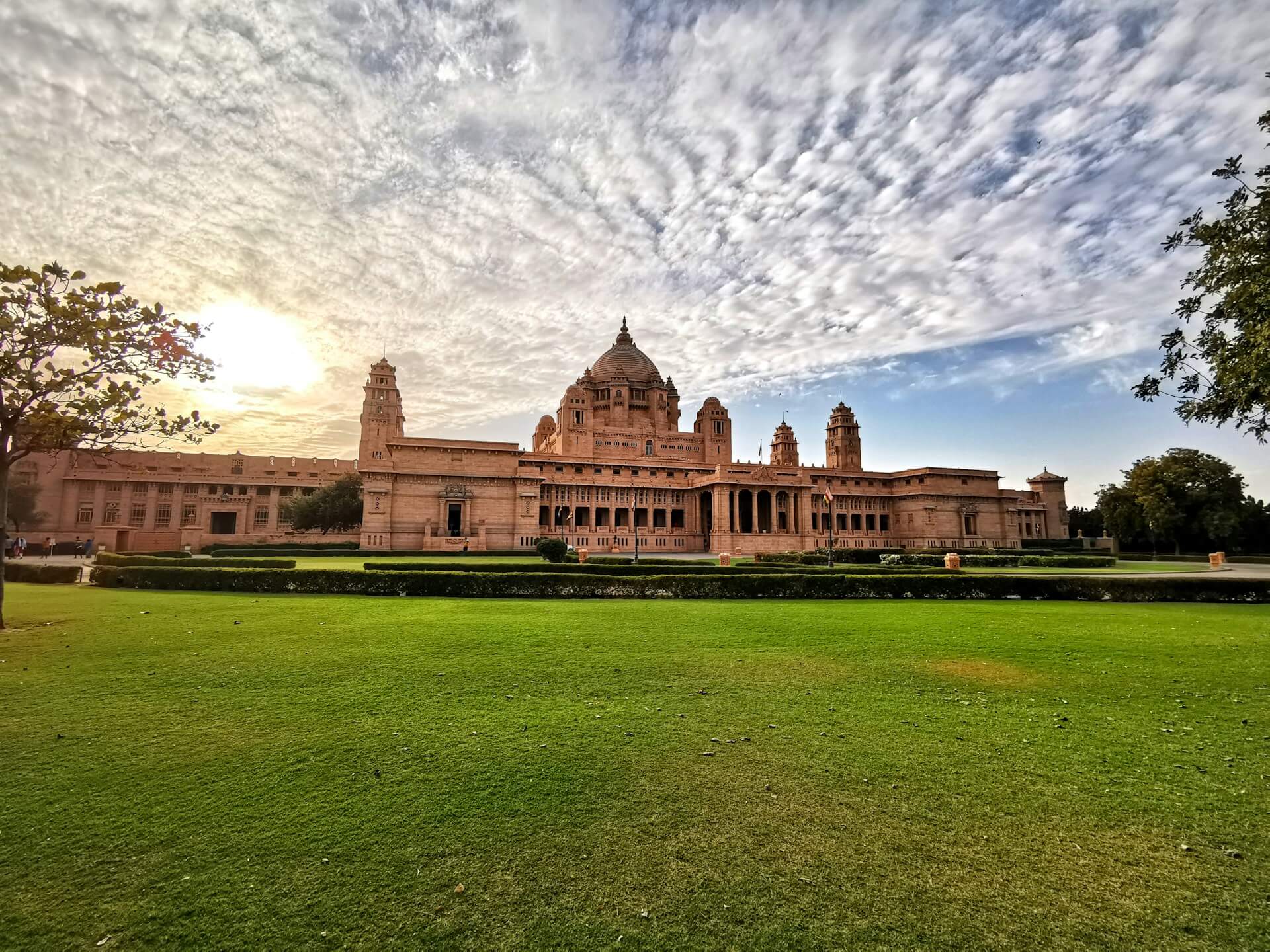 Umaid Bhawan Palace Jodhpur Art Deco Indo-Deco architecture dome museum gardens